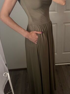 ZESICA Maxi Dress Women M Taupe Sleeveless Draped Neck Pockets NWT